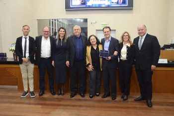 Homenagem ao KAHLE & BITENCOURT ADVOGADOS ASSOCIADOS foi exemplo de respeito institucional e político