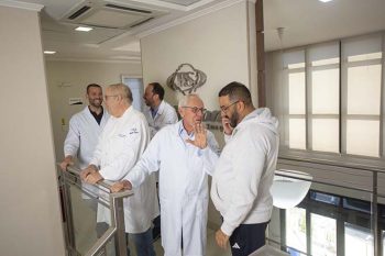 Dr. Rubens conversa com historiador Amon Costa, que estreia como biógrafo