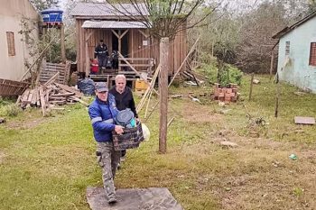 Sem Título-1 Famílias precisaram deixar suas casas por conta das cheias da semana passada em Nova Santa Rita. Foto: Divulgação/PMNSR