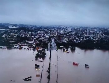 alagamento-ponte-cachoeirinha-maio-2024-1