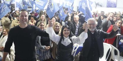 Fabi Medeiros comemorou aniversário no Onze Unidos, nesta sexta