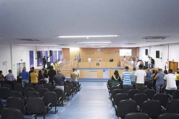 Câmara de Cachoeirinha, na sessão extraordinária que aprovou a reforma administrativa do governo Cristian