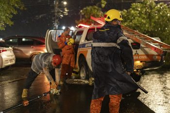 ciclone canoas temporal vento vendaval enchente capa vicicius medeiros
