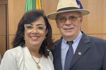 Vereadora Claudine Silveira e vice-prefeito Delegado João Paulo