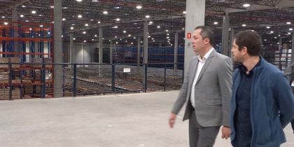 Prefeito Cristian na inauguração da Natura, em Cachoeirinha