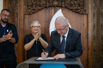 Alfabetização na idade certa, ampliação do acesso à Educação Infantil e eleição de diretores são alguns dos objetivos da iniciativa