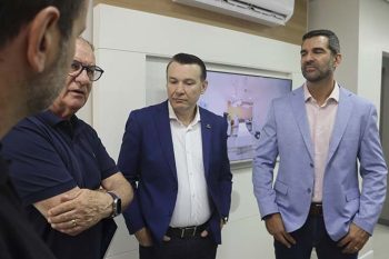 Sócio do Grupo São Pietro, Daniel Giaccheri e Luciano Zuffo apresentaram hospital ao prefeito