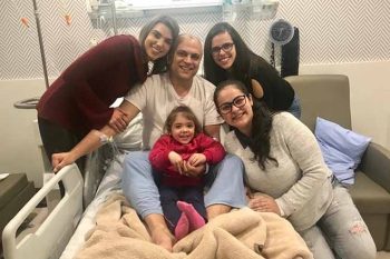 Jones Martins com a família, pouco antes de receber alta em 2019 | Foto ARQUIVO