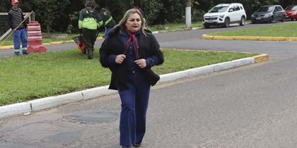 Prefeita Jussara Caçapava acompanhou primeiro dia do contrato