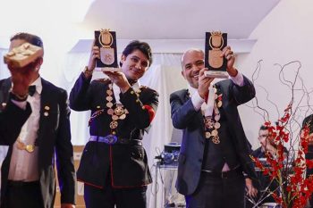 Mestre Lukas (D), ao lado do também fundador do templo de Lúcifer, Tatá Astaroth