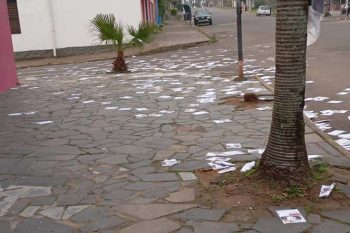 Panfleto criminoso foi jogado em ruas de Cachoeirinha nesta madrugada