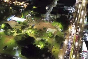 Apoiadores de Flávio Bolsonaro acompanharam apuração no Parcão de Gravataí, neste domingo