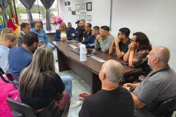 Reunião entre Prefeitura e Corsan/Aegea aconteceu na manhã desta sexta, no gabinete da prefeita