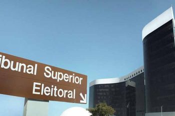 É necessário documento que comprove impossibilidade de comparecer