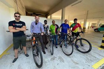 Presidente inaugurou espaço no estacionamento interno da Câmara