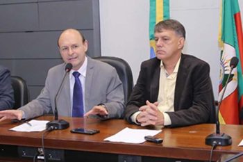 Prefeito e vice-prefeito eleitos, Miki Breier e Maurício Medeiros, completam o secretariado