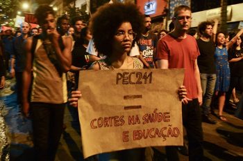 Protesto contra a PEC do teto dos gastos