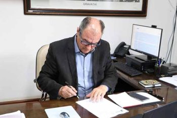 Luiz Zaffalon é prefeito de Gravataí