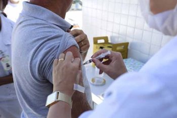Reforço será aplicado 5 meses após segunda dose