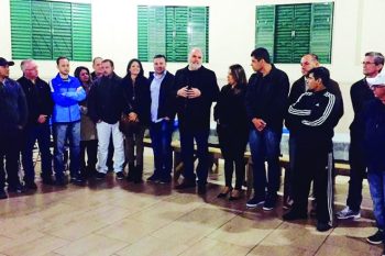 Na noite deste sábado, Peixe e Ávila estavam ao lado de Bordignon na festa do Demétrio