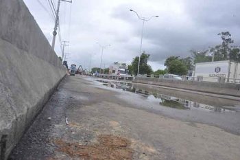 Chuvarada da última semana prejudicou o ritmo das obras e deve atrasar a inauguração mais esperada das últimas três décadas em, no máximo, cindo dias segundo disse hoje o prefeito Marco Alba