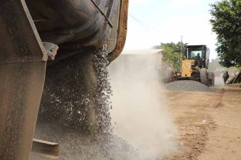 Local está recebendo obras de drenagem, patrolamento e ensaibramento