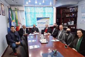 Reunião aconteceu na sede do Sindilojas, no Centro de Cachoeirinha