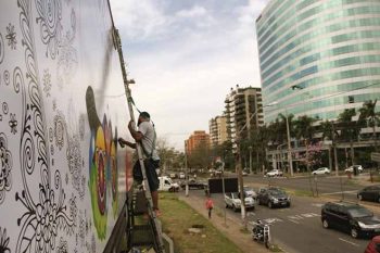 Uma das instalações da Paxart, da qual o grafiteiro Motu é um dos sócios-fundadores, no Bourbon Shopping, em Porto Alegre