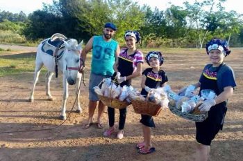 Campanha ’Um pão do CTG Amanhecer no Rincão para aquecer seu coração’ ajudou famílias carentes