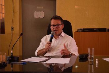 Secretário da Fazenda, Davi Keller Severgnini na Câmara de Vereadores, em prestação de contas da Fazenda e da Saúde