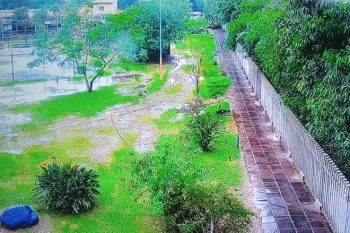 80 metros de gradil foram instalados. Cinco novas câmeras de videomonitoramento também reforçam a vigilância do local, além da ronda permanente da Guarda Municipal
