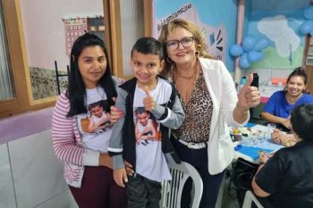 Além do chá, que ocorreu na sede da Associação Camaleão Azul, diversos outros movimentos estão sendo promovidos