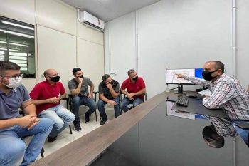 Reunião entre a Secretaria Municipal de Serviços Urbanos e colecionadores tratou de futuras parcerias
