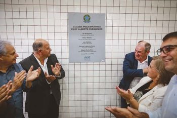 Na mesma cerimônia, prefeito anunciou que, em breve, será retomada a construção da instituição de educação infantil na Morada do Vale II