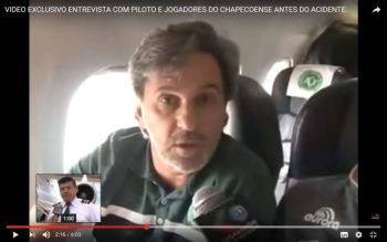 Pilotos, comissários e parte da delegação da Chapecoense falam na gravação de vídeo institucional da LaMia