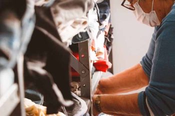 Mais de 60 mil peças de roupas já foram distribuídas por meio da Rouparia Municipal e da Campanha do Agasalho 2021