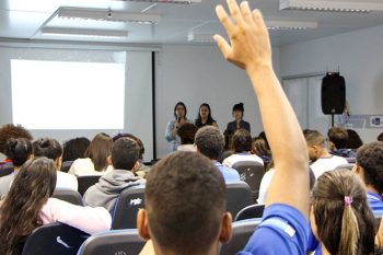 Alunos em aula organizada pelo Quero na Escola | Foto MARINA MORENA COSTA