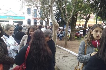 Professores fizeram Dia de Vigília em frente à Prefeitura