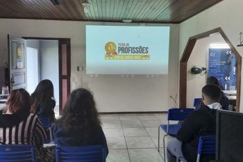 Participaram 38 adolescentes pelos serviços de assistência social
