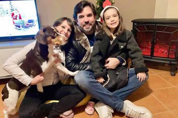 Nando Rocha com a esposa Lisy e a filha Lauren e a pet Guerrera, sem i, em homenagem ao colorado Guerrero
