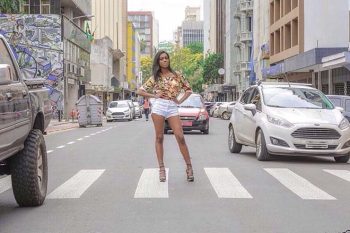 Thayná, 20 anos, vai representar Gravataí no concurso Mais Bela Negra do Rio Grande do Sul