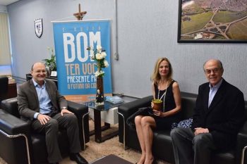 Miki Breier recebeu Adão Haussen Vargas, do conselho mantenedor do Padre Cacique
