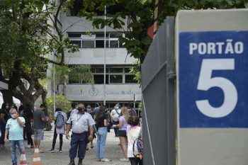 Taxa pode ser paga por Pix ou cartão de crédito