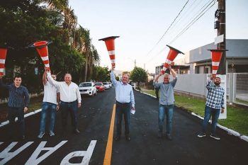 Prefeitura também deu início a duas novas frentes de trabalho, com a reestruturação e a revitalização asfáltica da Rua Lino Estácio dos Santos e da Estrada do Gravatá; na semana que vem é a Itacolomi.