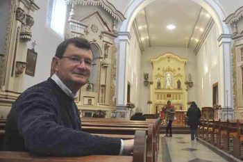 Padre Tarcísio Rech, natural de Bom Princípio, há 18 anos convive com Gravataí e há quatro anos e meio é o titular da Paróquia Nossa Senhora dos Anjos além de dirigir o Lar Sacerdotal, no Seminário São José.