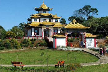 Mais informações sobre o templo você encontra em www.templobudista.org