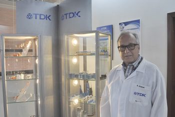 Diretor executivo e financeiro da TDK de Gravataí, Reni Basei: empresa produz cerca de 8 mil tipos de capacitores e é líder do segmento no mercado global