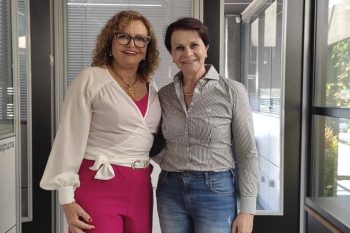 Marlene e Selma no lançamento do edital que contemplará 20 mulheres empreendedoras do município