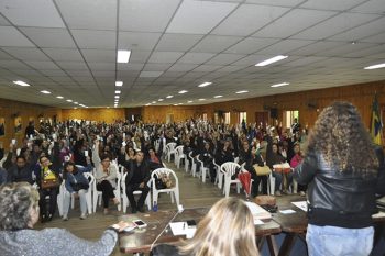Em assembleia anterior categoria tinha deixado greve preparada, mas agora opção foi por diálogo com governo