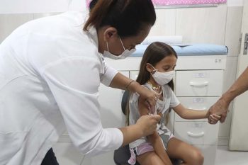 Nesta quinta-feira, 26, a imunização inicia às 10h